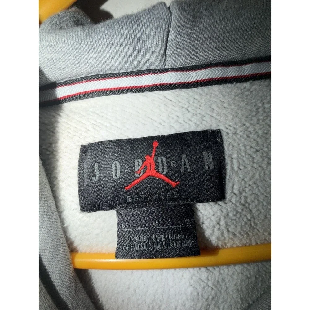 Jordan Brand Fleece Pullover Hoodie with Embroidered Signature Detail LARGE